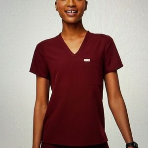 FiGS XS burgundy scrub top